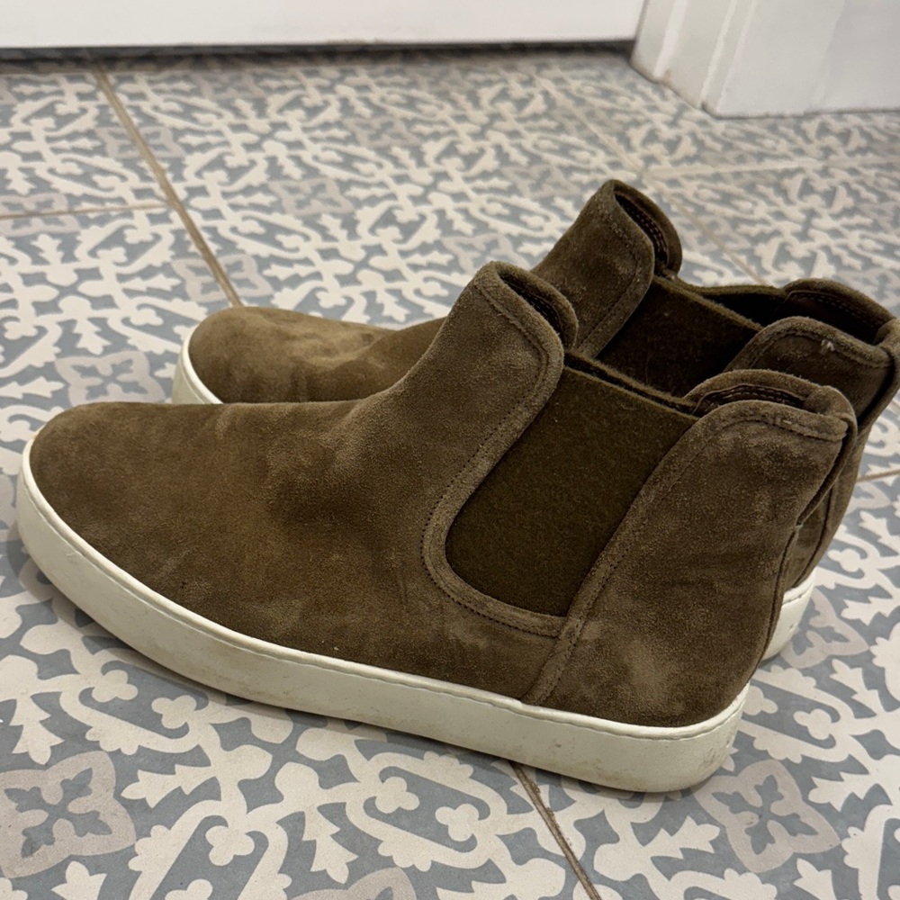 Vince women’s Olive green Suede Slip-On Sneaker Boot